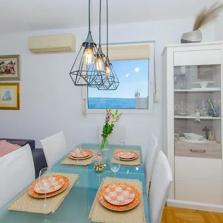 Appartement Three Bedroom With Sea View And Secure Private Garage Split