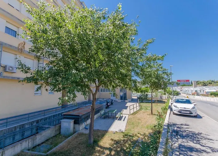 Apartamento Three Bedroom With Sea View And Secure Private Garage