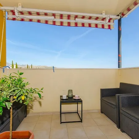 Modern With Sea View And Secure Garage Apartment *