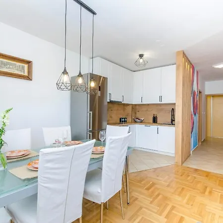 Modern With Sea View And Secure Garage * Split