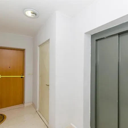 Modern With Sea View And Secure Garage *